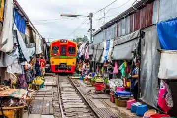 markets to visit in Bangkok Thailand